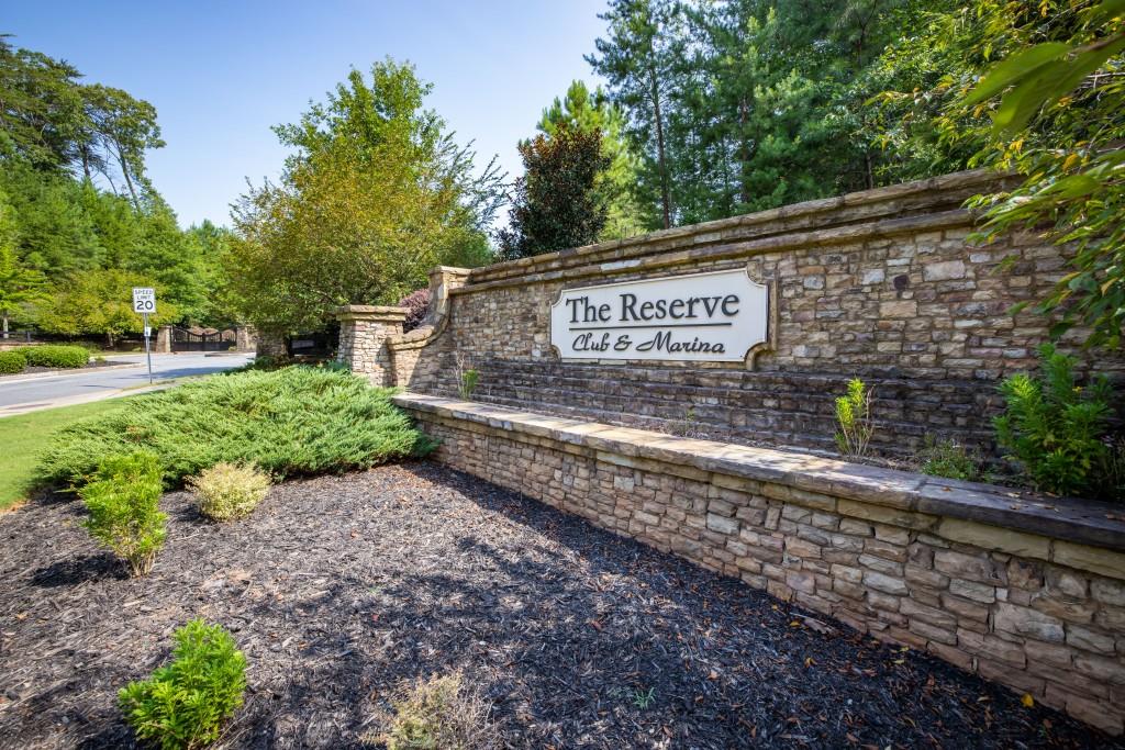 6825 Lookout Point Property Photo 1