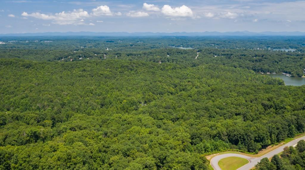 6825 Lookout Point Property Photo 12