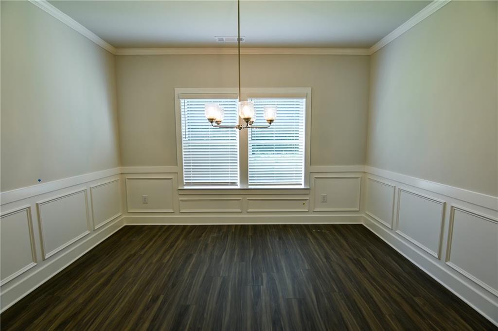 1226 Knowles Property Photo 9