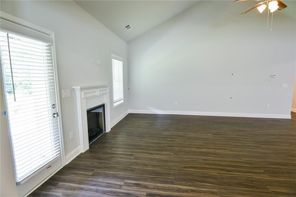 1226 Knowles Property Photo 10