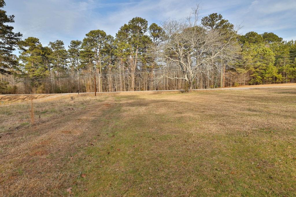 1922 Athens Highway Property Photo 6