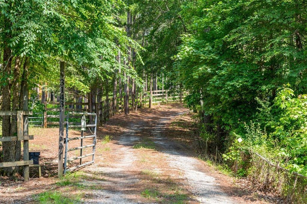 3143 Demooney Road Property Photo 1