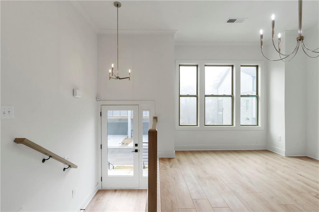 2174 Avion Way Unit 11 Property Photo 6