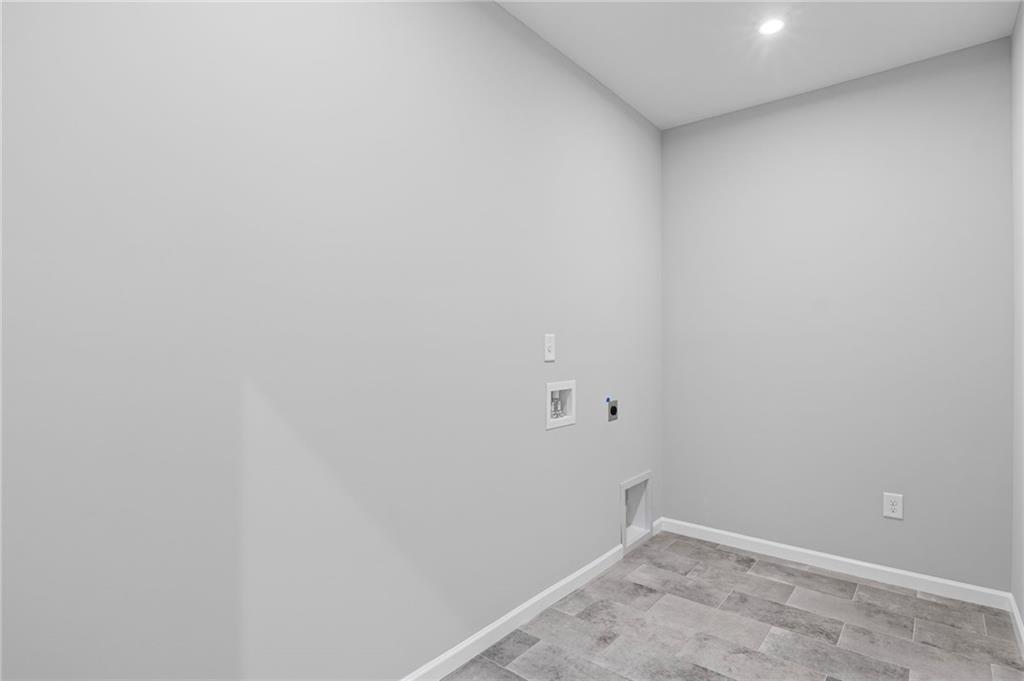 128 Laurel Farms Lane Property Photo 17