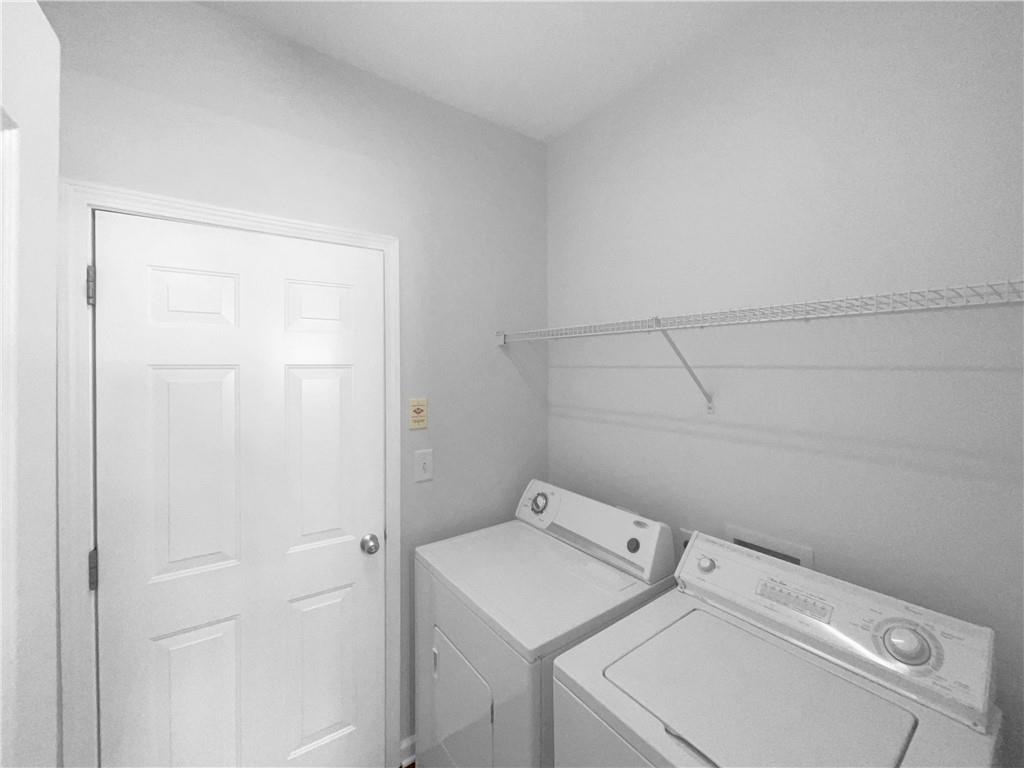 986 Treymont Way Property Photo 18