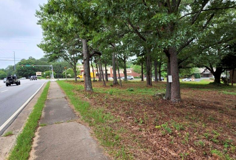 3061 Sandy Plains Road Property Photo 5