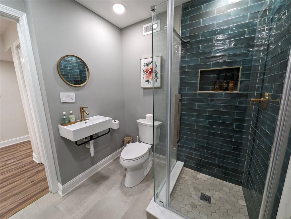 1303 Colony Drive Unit - C Property Photo 8
