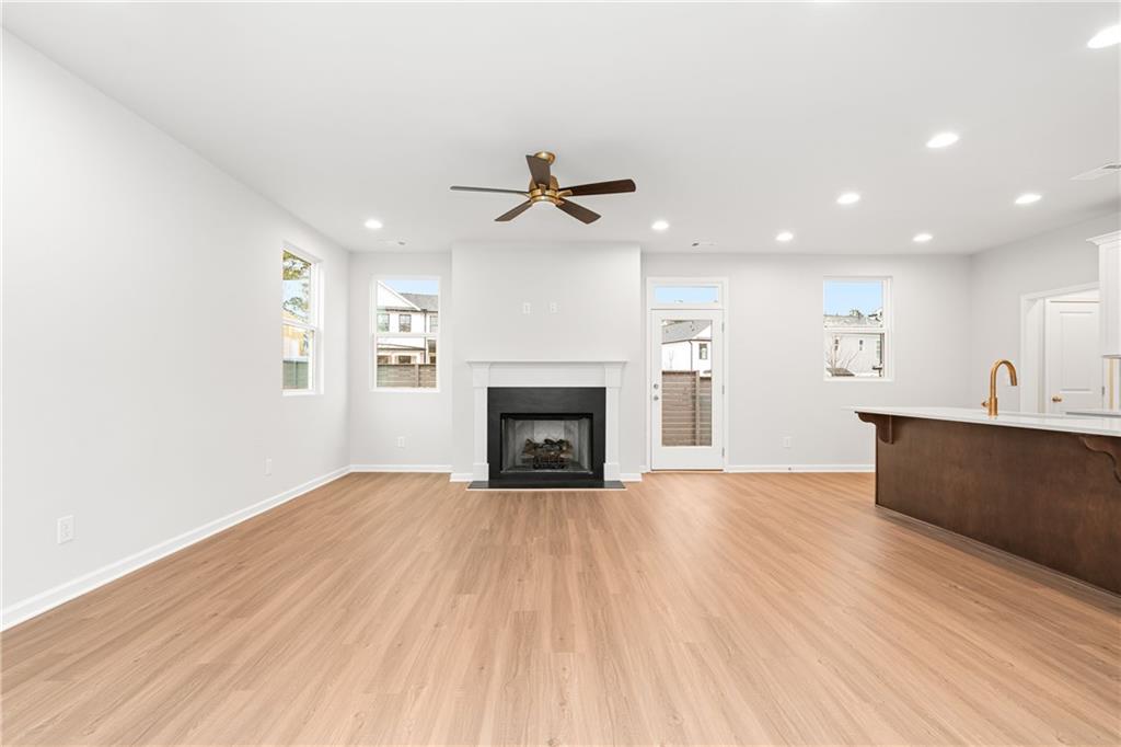 394 10th Street Property Photo 4