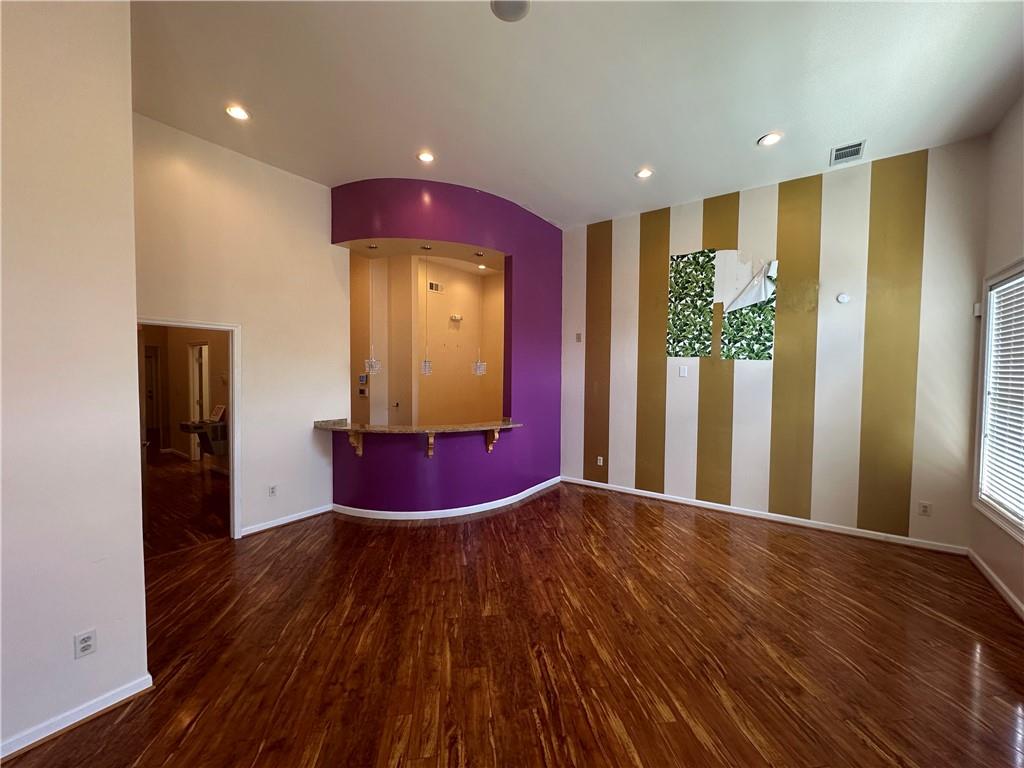 1255 Commercial Drive Sw Property Photo 8