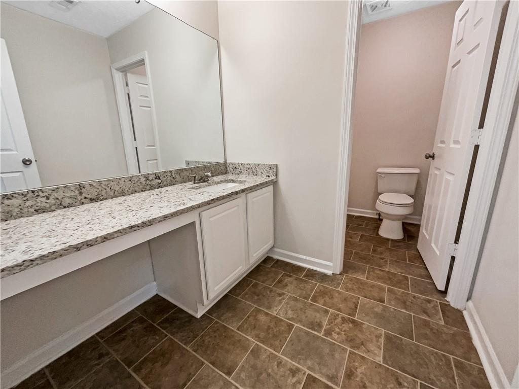 4337 Ben Hill Road Property Photo 17