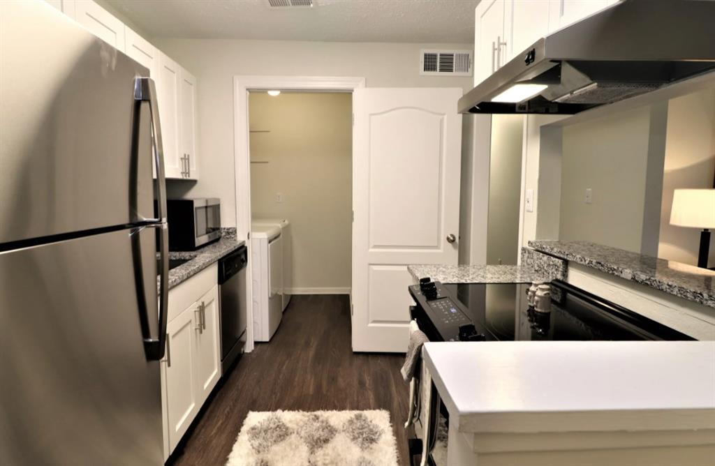 3200 Post Woods Drive Unit 3211a Property Photo 3
