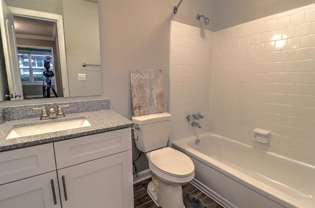 3200 Post Woods Drive Unit 3211a Property Photo 8