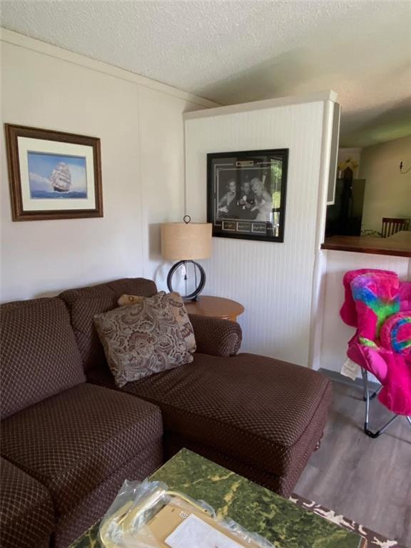 160 Scott Road Property Photo 5