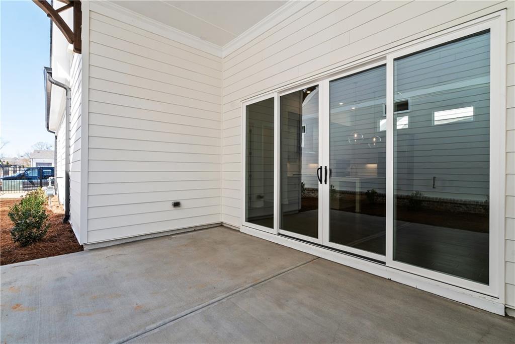 505 Godfrey Drive Property Photo 9