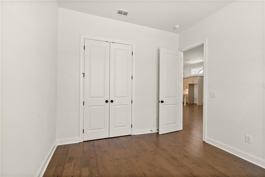 505 Godfrey Drive Property Photo 16