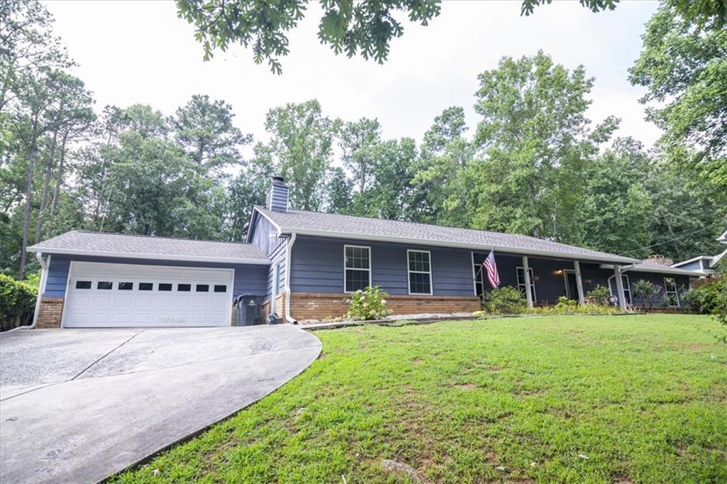 1385 Ridgefield Drive Property Photo 5