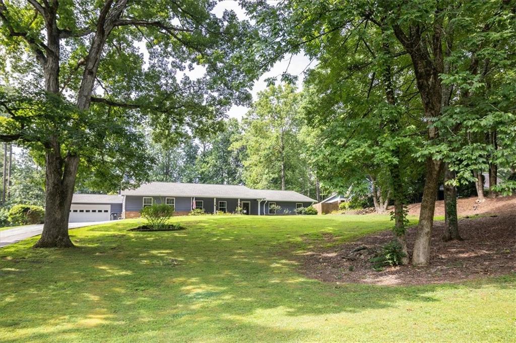 1385 Ridgefield Drive Property Photo 6