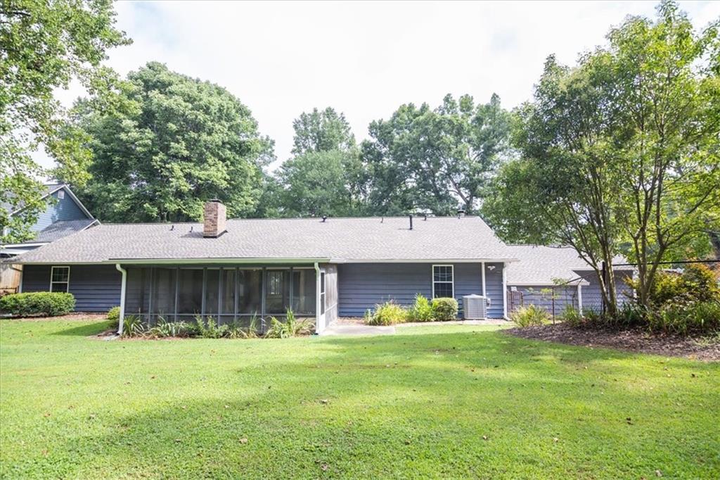 1385 Ridgefield Drive Property Photo 7