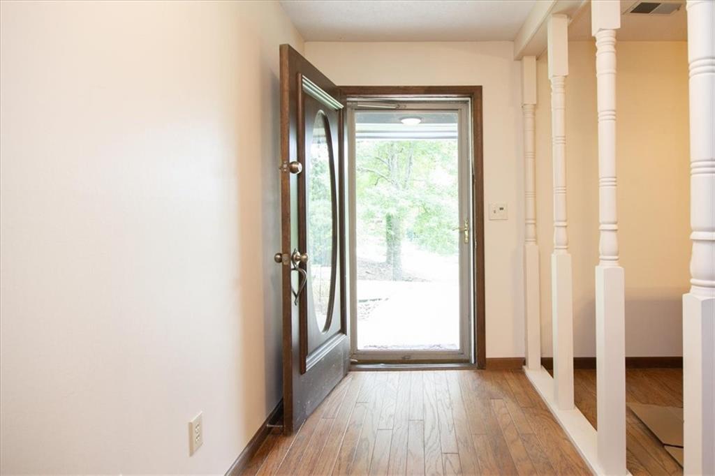 1385 Ridgefield Drive Property Photo 11