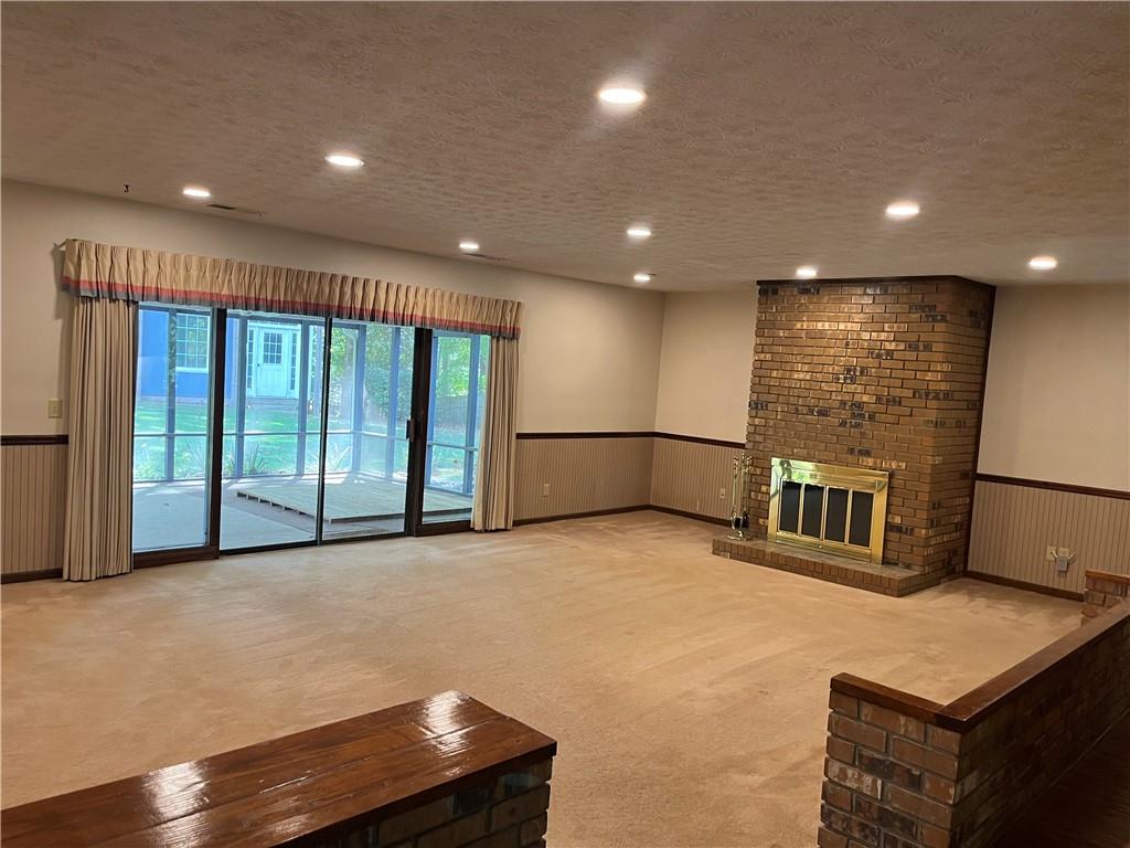1385 Ridgefield Drive Property Photo 14