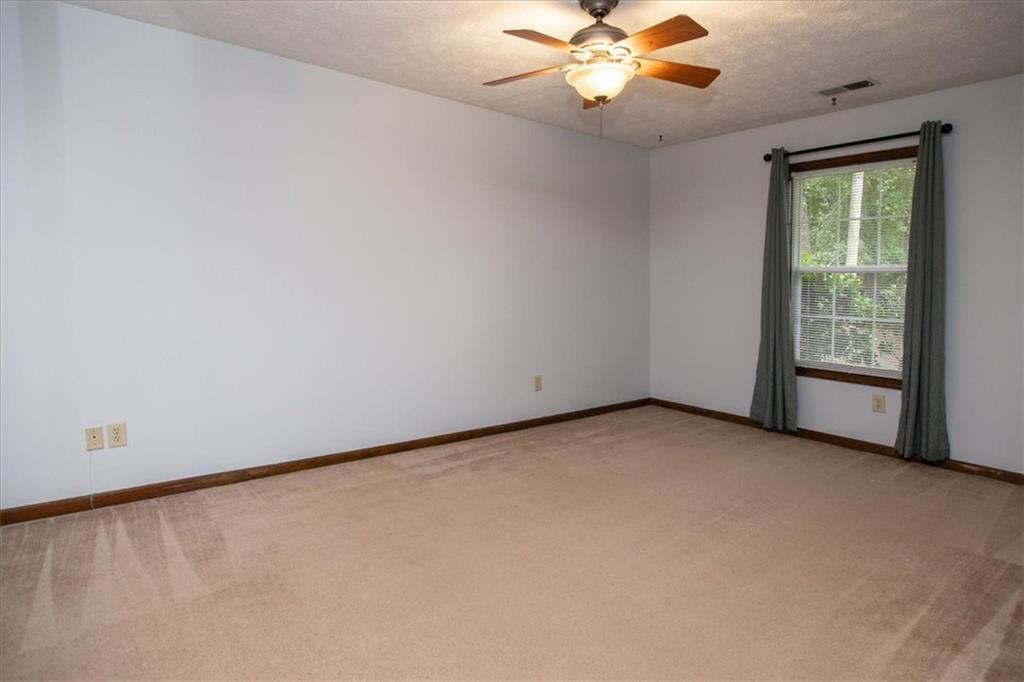 1385 Ridgefield Drive Property Photo 28