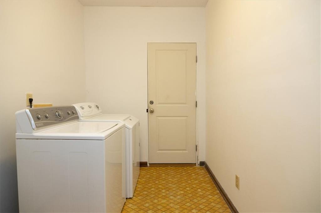 1385 Ridgefield Drive Property Photo 33
