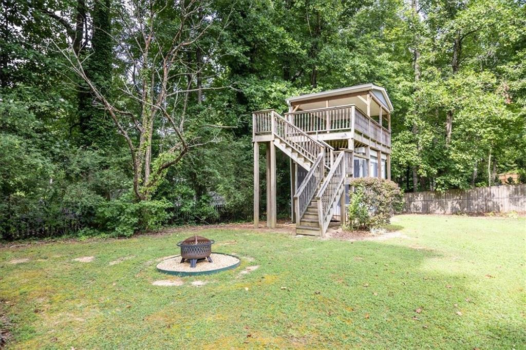 1385 Ridgefield Drive Property Photo 42