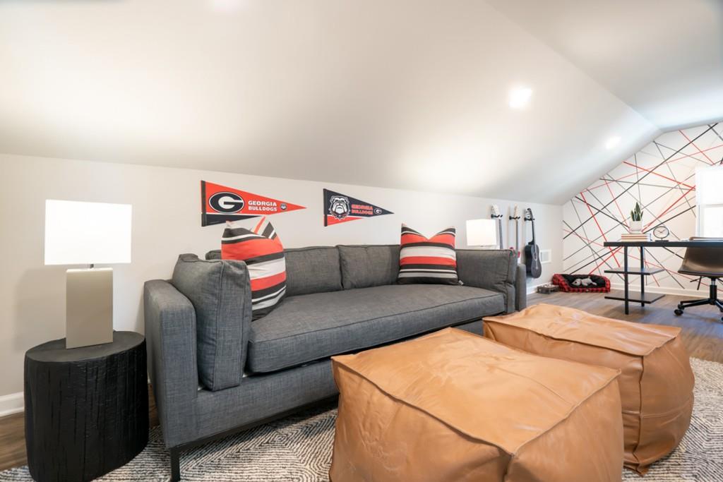 10 Spirea Way Property Photo 34