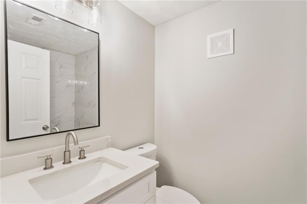 4315 Orchard Park Court Property Photo 40