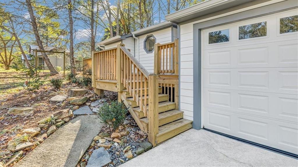 4681 Woodbridge Drive Property Photo 4