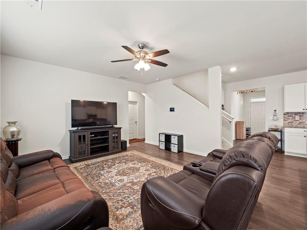 201 Walnut Grove Way Property Photo 25