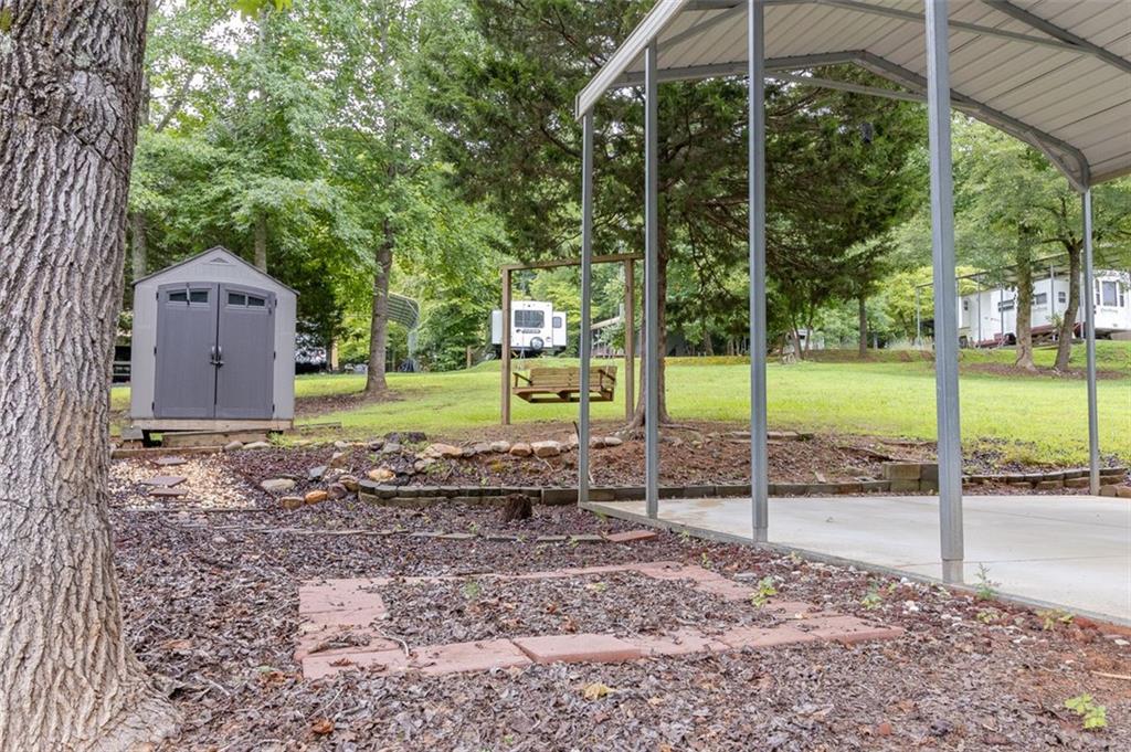 355 Peaceful Loop Property Photo 3