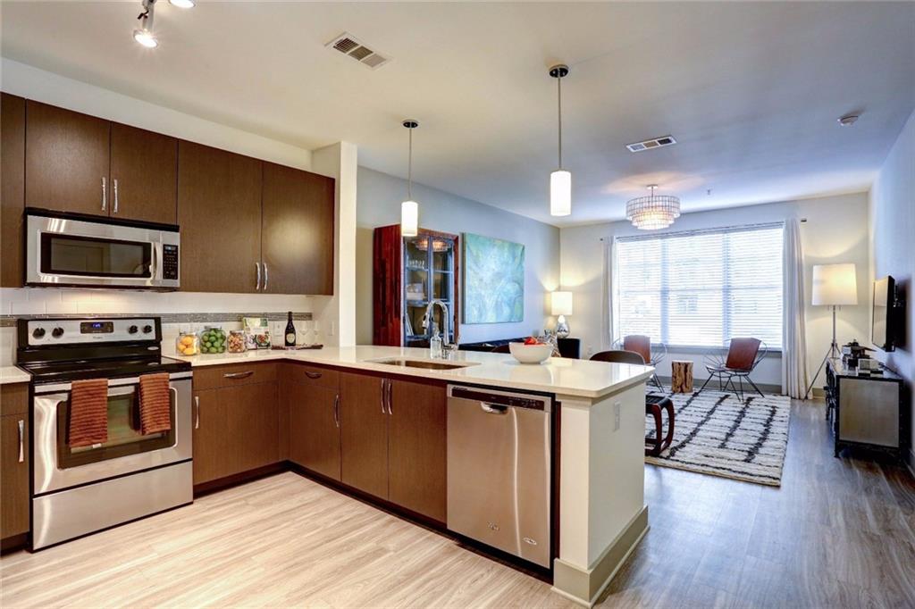1213 Avalon Boulevard Unit 4203 Property Photo 5