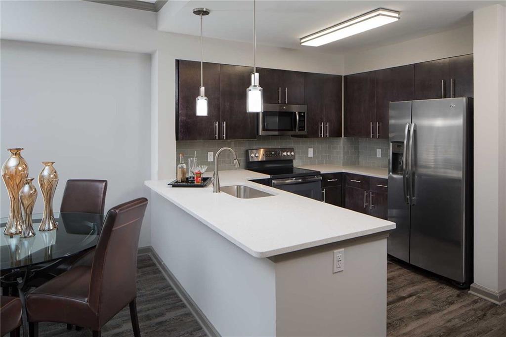 960 E Paces Ferry Road Unit 110 Property Photo 2
