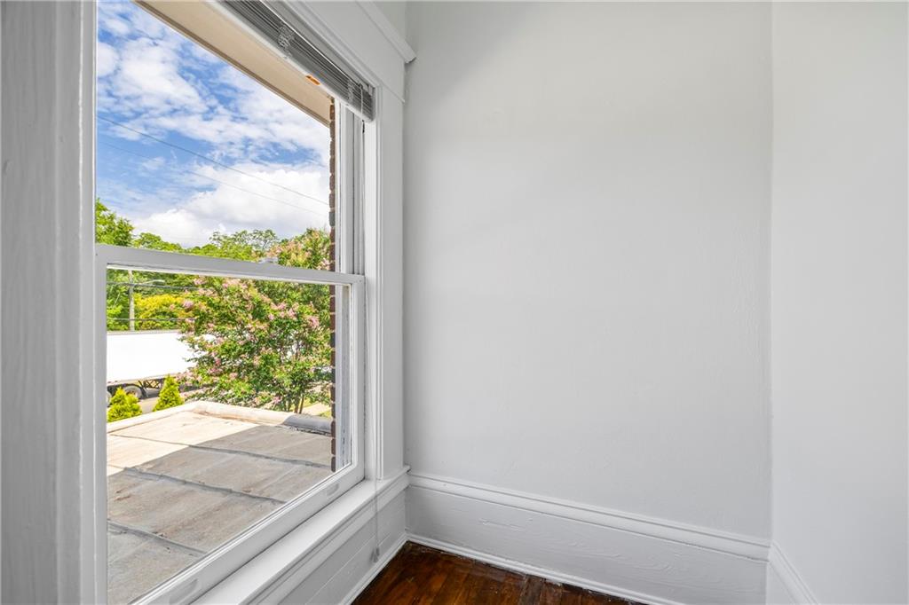 248 N Broad Street Property Photo 6