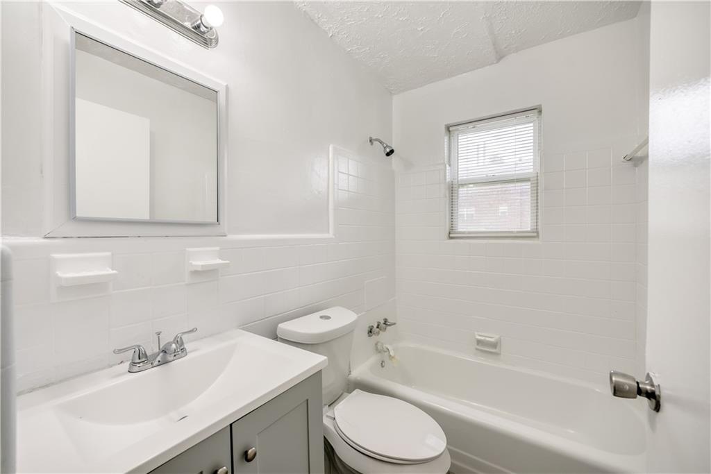 2410 Benjamin E Mays Drive Sw Property Photo 14
