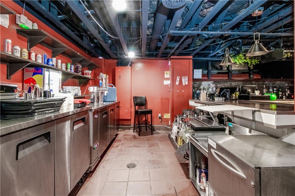 21 E Athens Street Property Photo 8