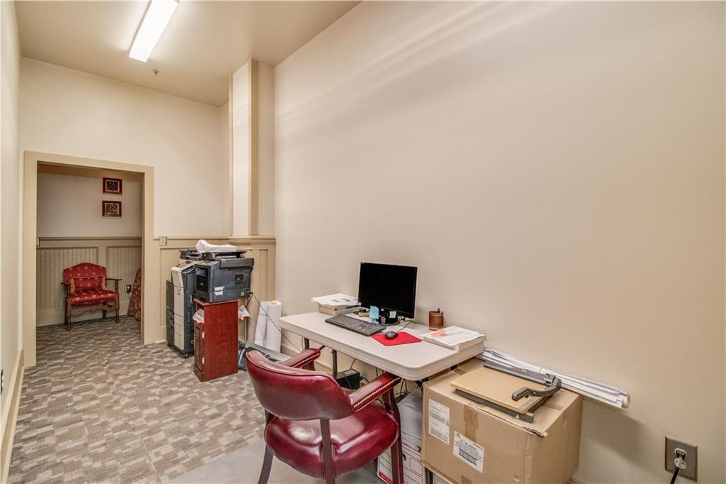 21 E Athens Street Property Photo 87