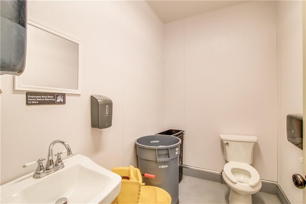 21 E Athens Street Property Photo 118