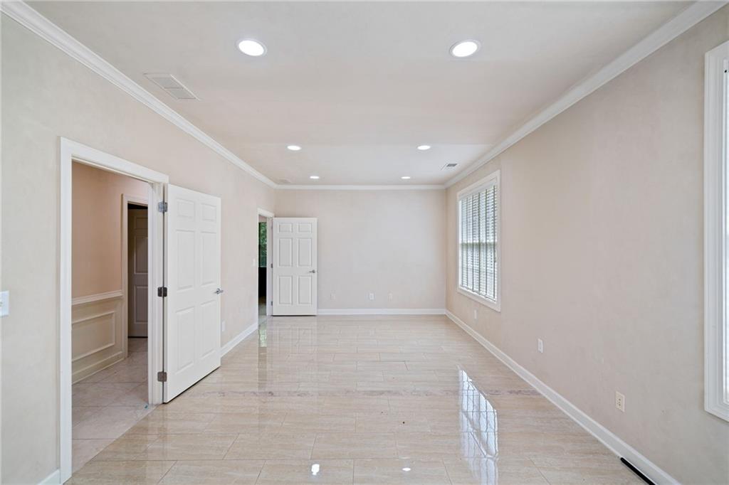 11539 Park Woods Circle Unit 401-402 Property Photo 18