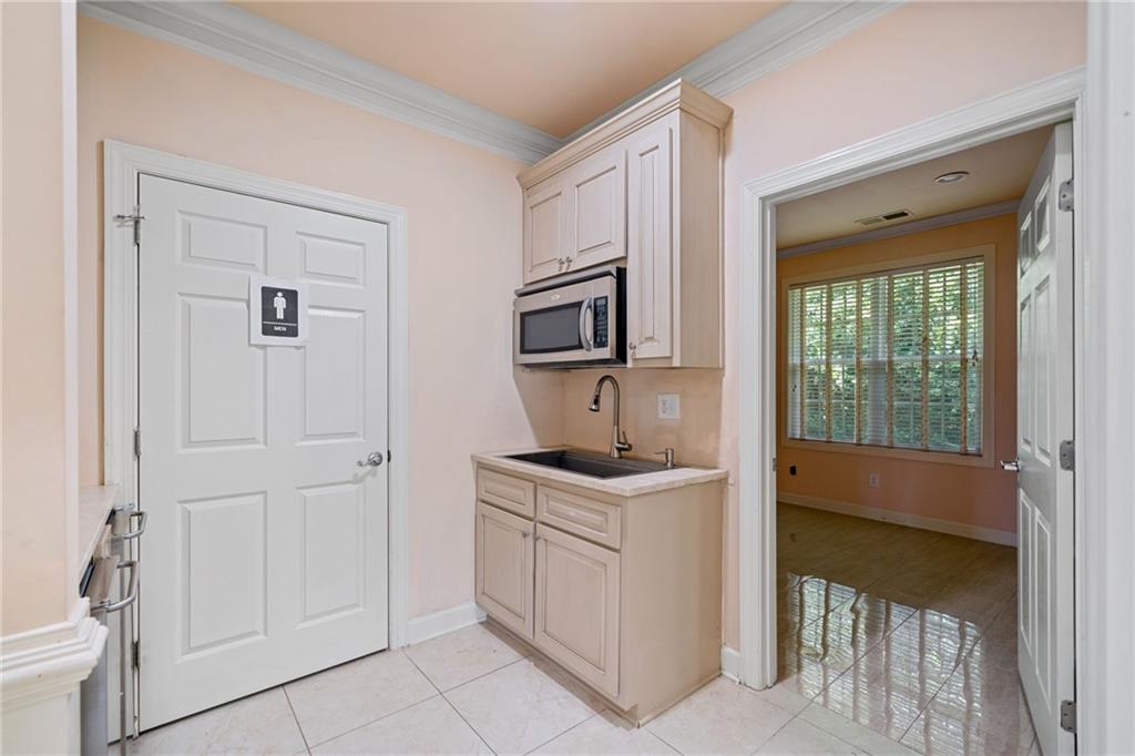 11539 Park Woods Circle Unit 401-402 Property Photo 20