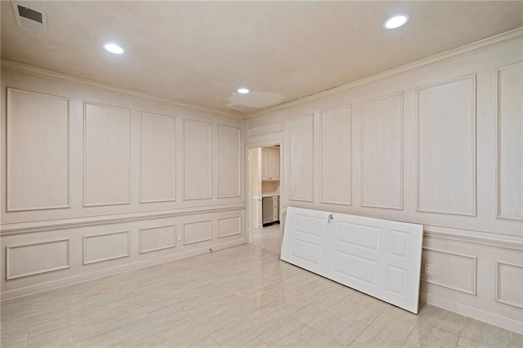 11539 Park Woods Circle Unit 401-402 Property Photo 22
