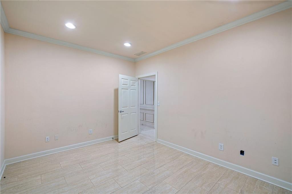 11539 Park Woods Circle Unit 401-402 Property Photo 24