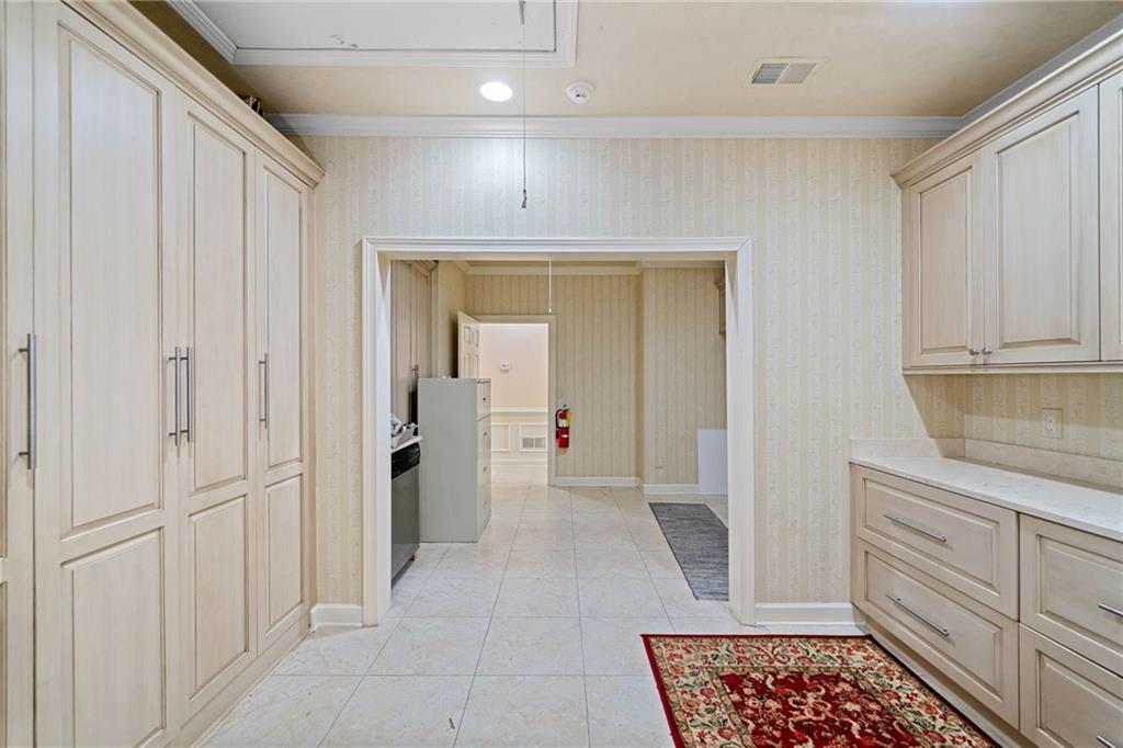 11539 Park Woods Circle Unit 401-402 Property Photo 27