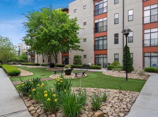 525 Glen Iris Drive Unit 3416 Property Photo 23