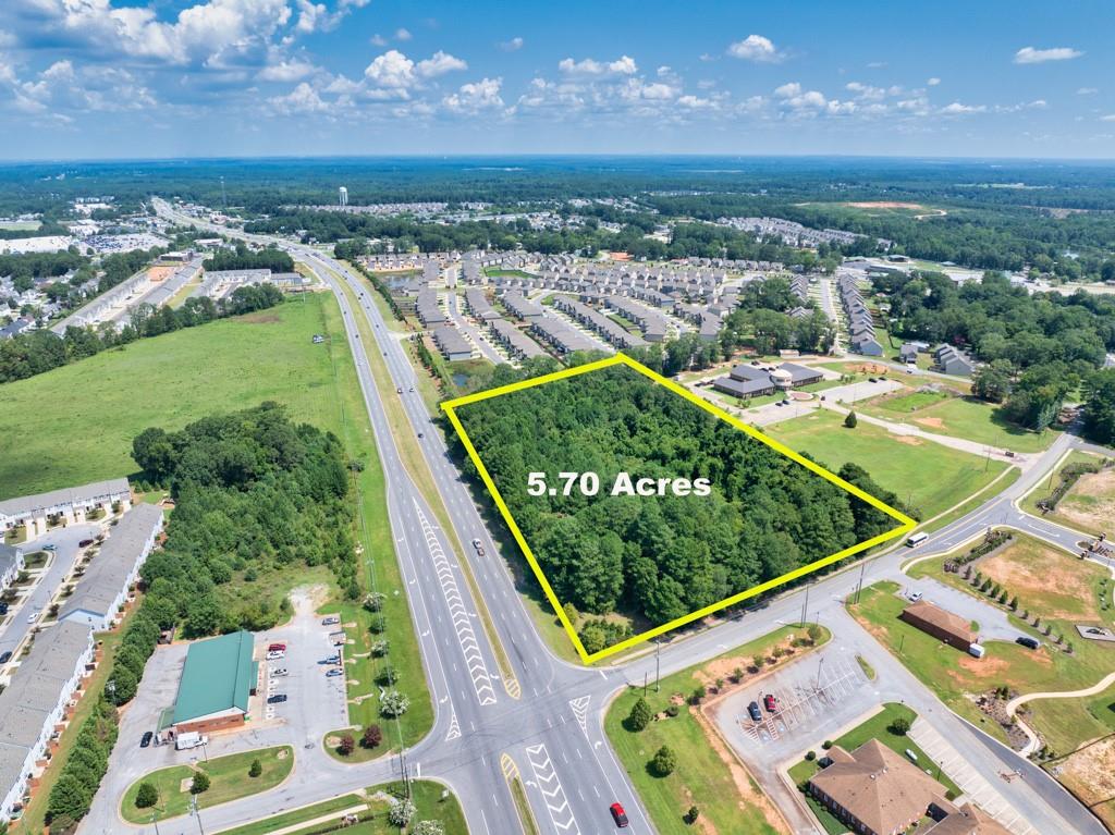 2226 Talmadge Road Property Photo 8
