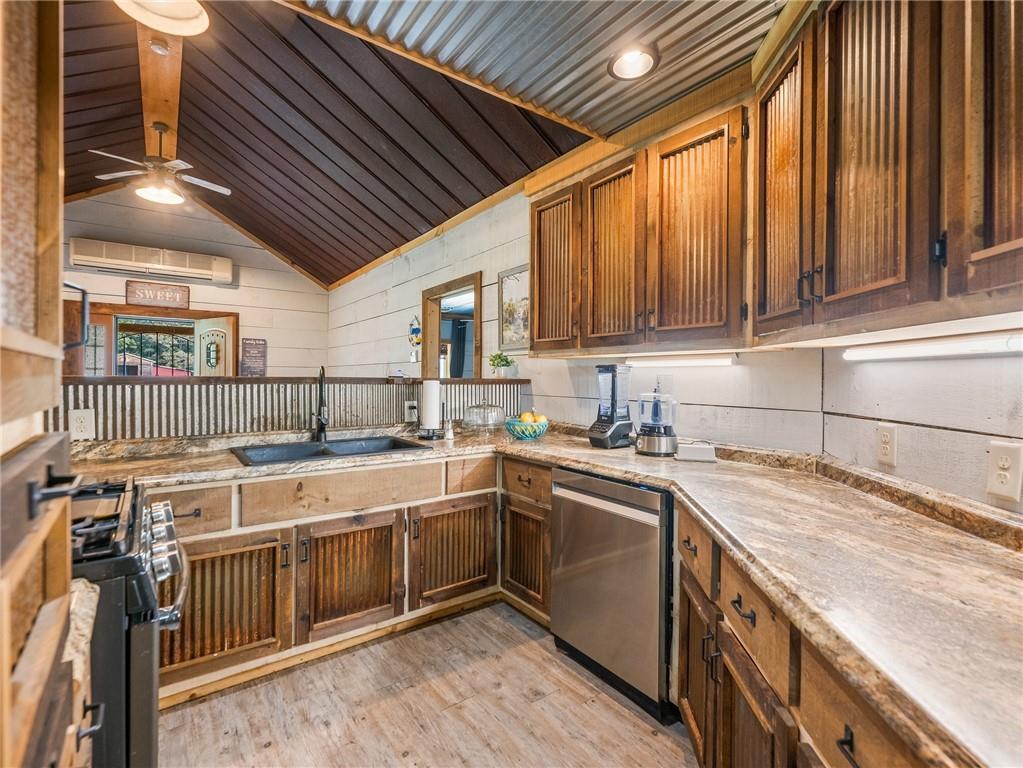 541 Holiness Campground Road Property Photo 92