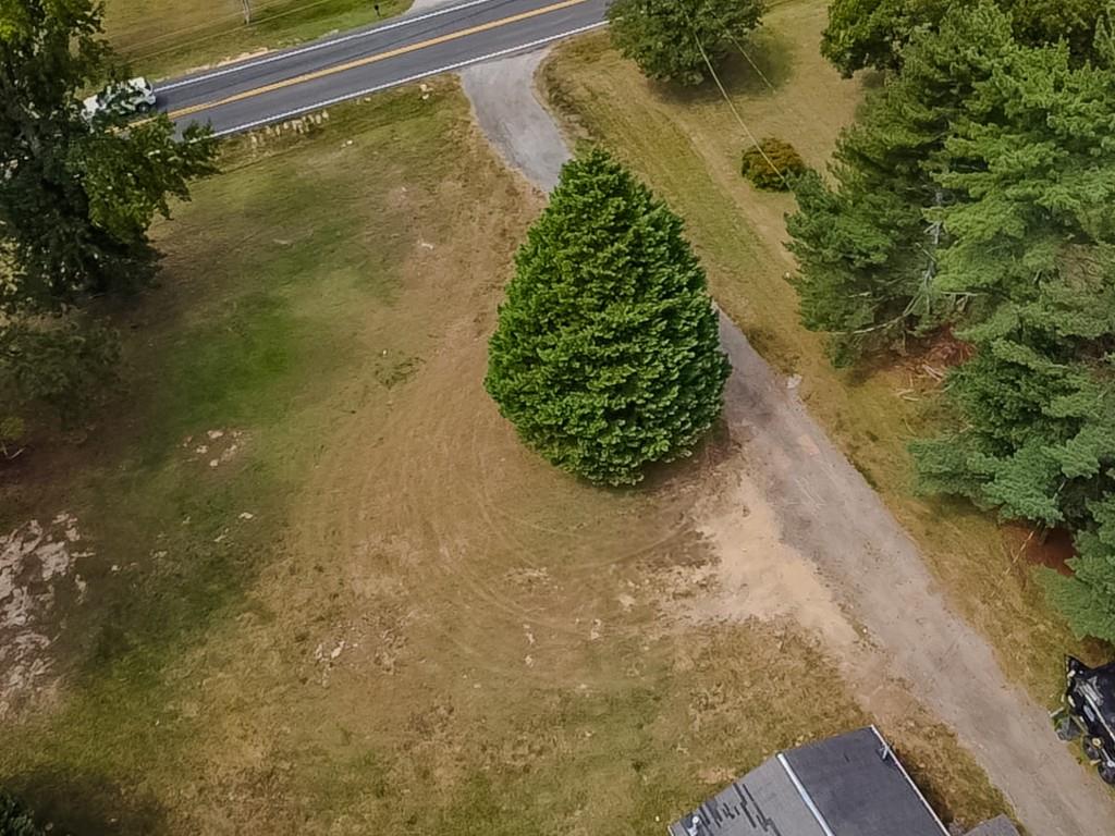 1142 Harbins Road Property Photo 6