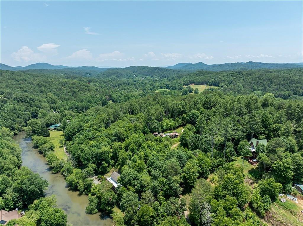 153 Riverview Circle Property Photo 1