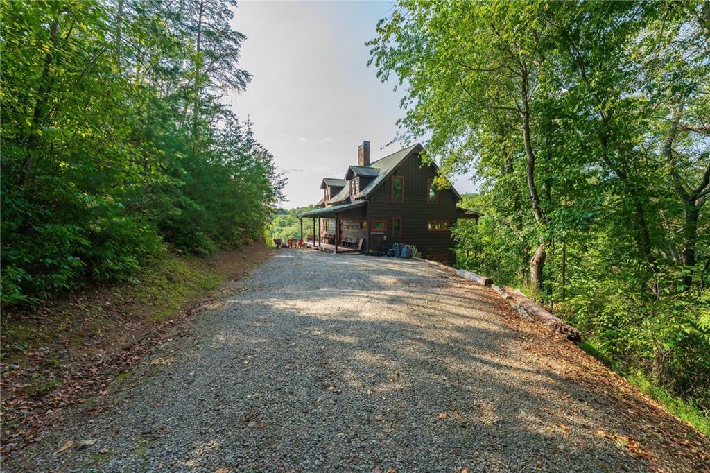 153 Riverview Circle Property Photo 9